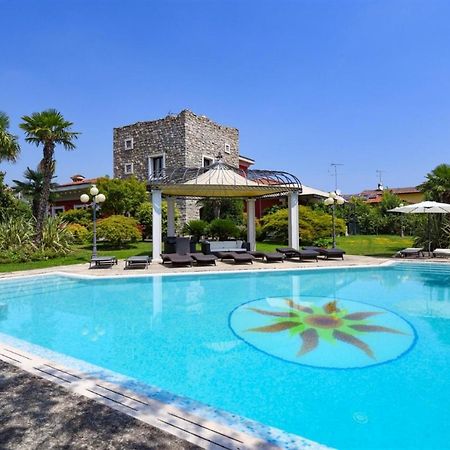 Private Luxury Villa With Pool モニーガ・デル・ガルダ エクステリア 写真