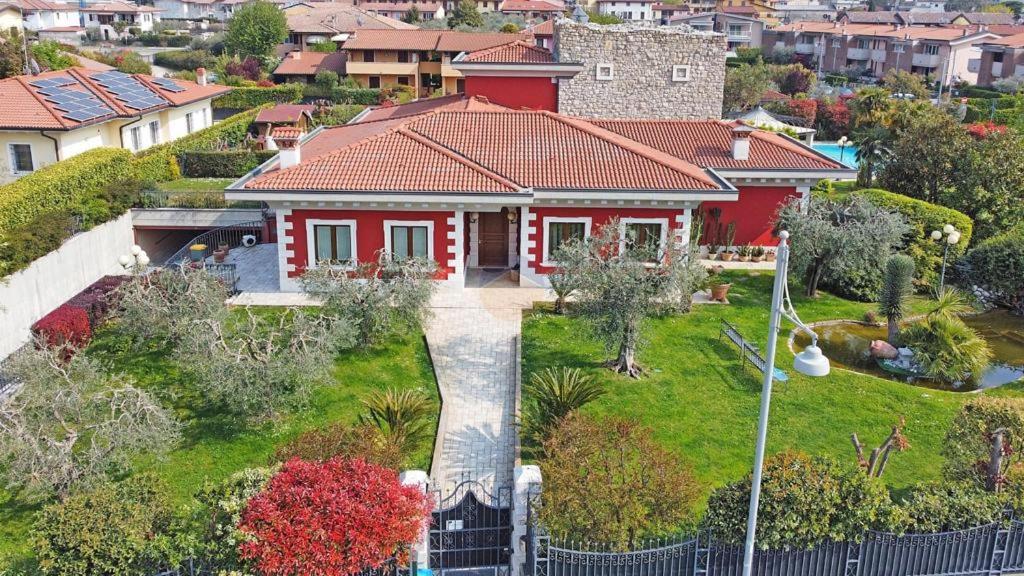 Private Luxury Villa With Pool モニーガ・デル・ガルダ エクステリア 写真