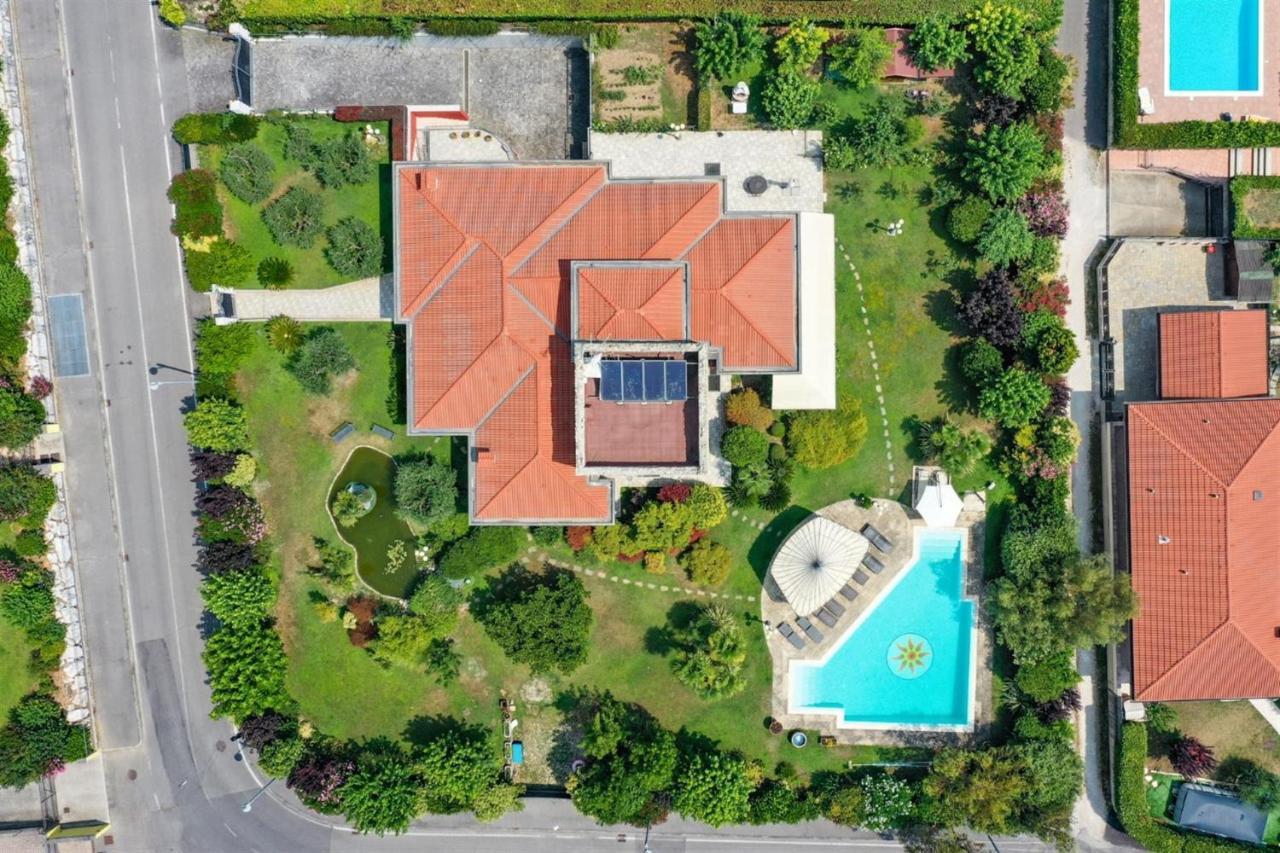 Private Luxury Villa With Pool モニーガ・デル・ガルダ エクステリア 写真