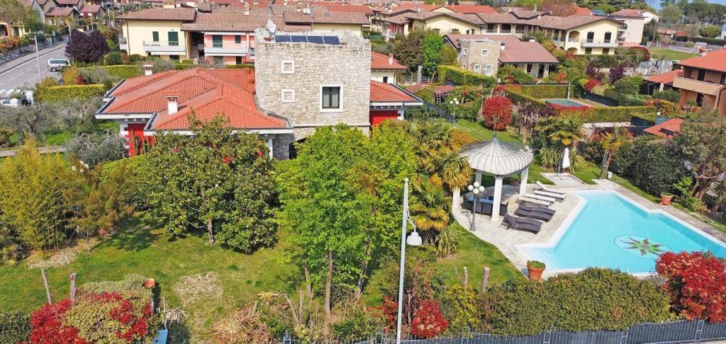 Private Luxury Villa With Pool モニーガ・デル・ガルダ エクステリア 写真